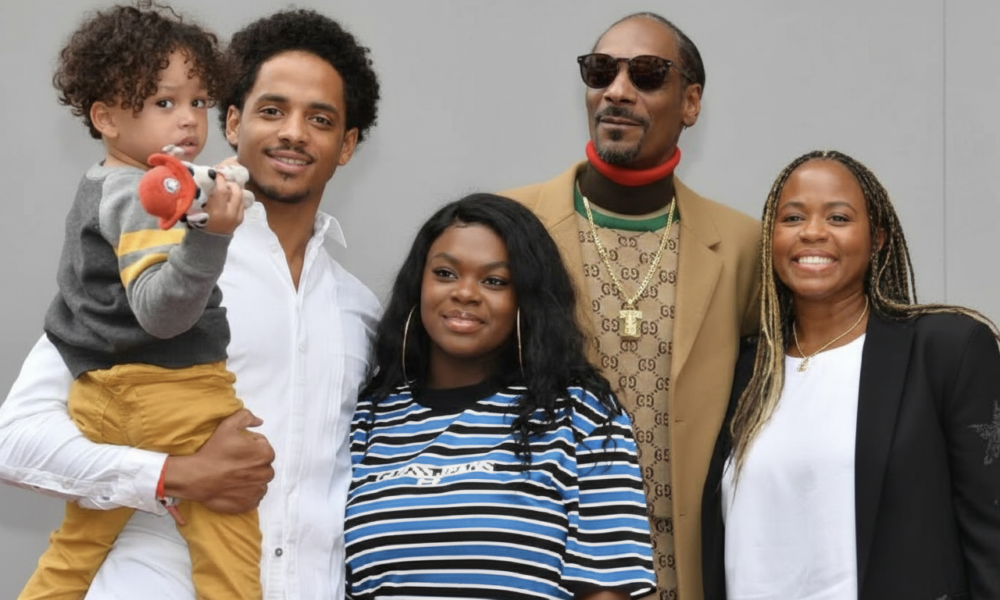 Laurie Holmond: The Quiet Life Behind a Celebrity Narrative