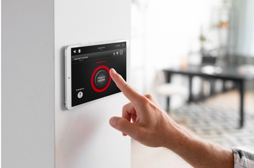 How Smart Security Solutions Protect Your Home and Family